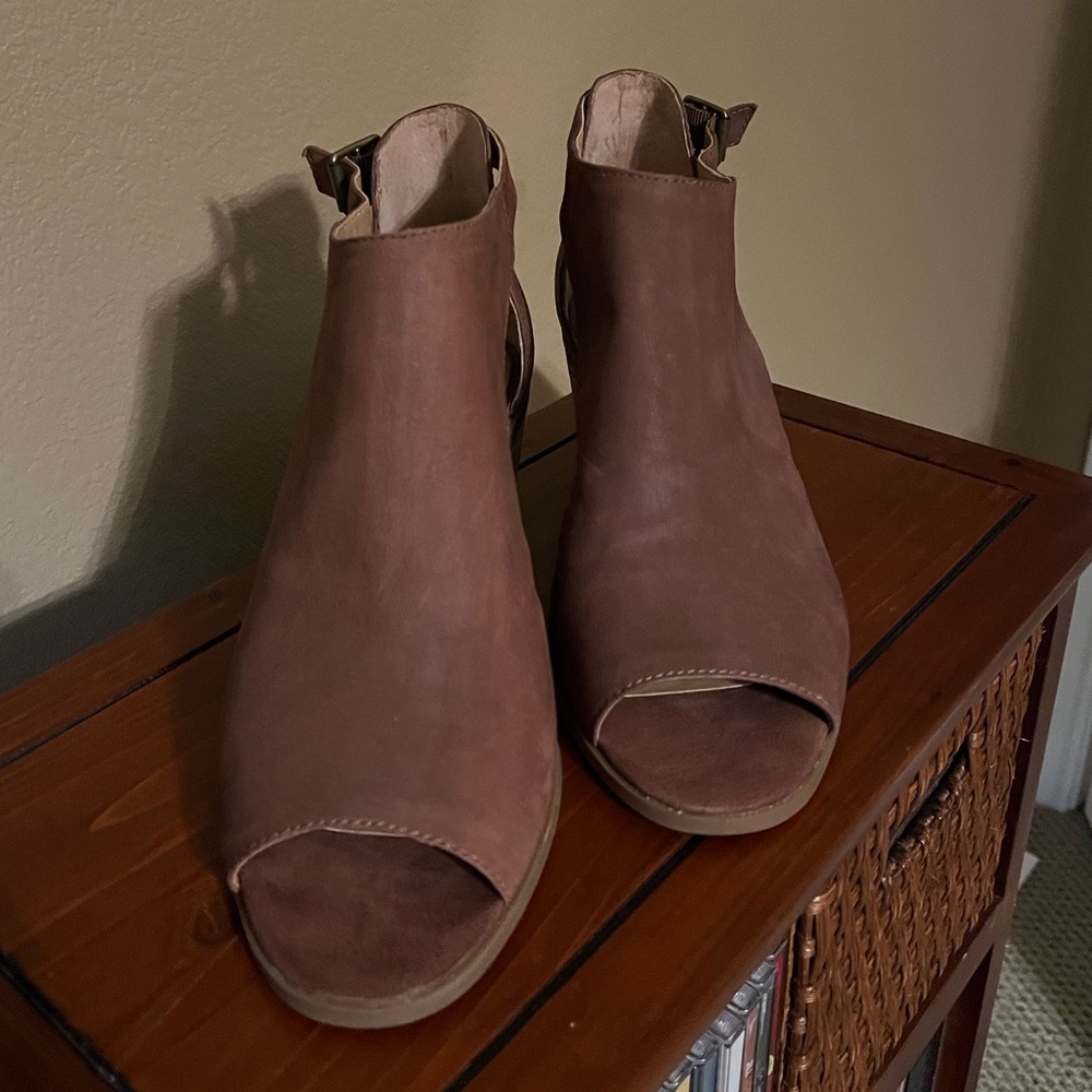 Ladies Peep-Toe Booties
